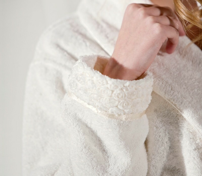 mpournouzi_guy laroche_chloe_white-1