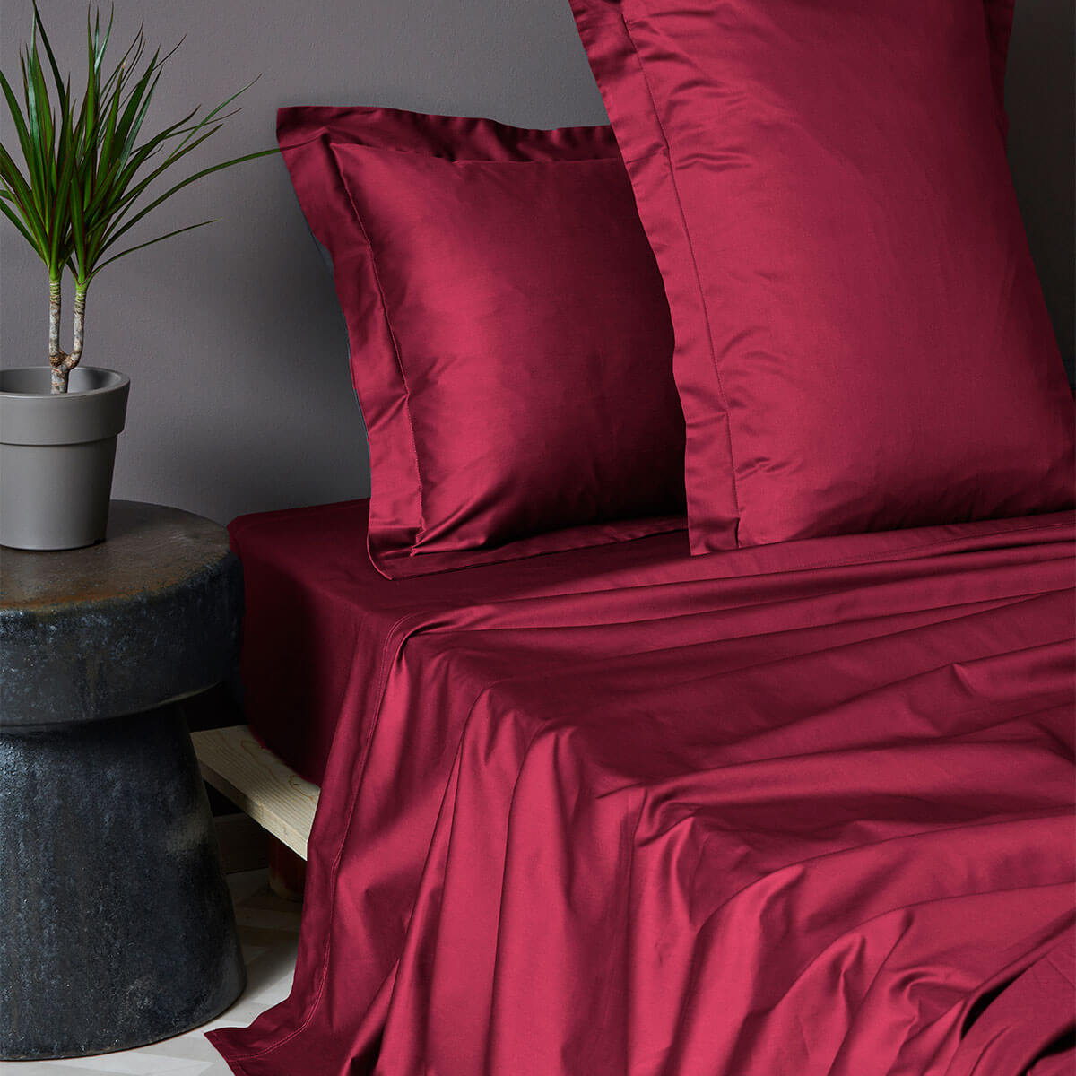 palamaiki_luxe-satin_red