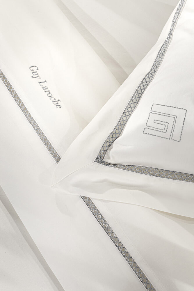 guy_laroche_blend_silver_ivory